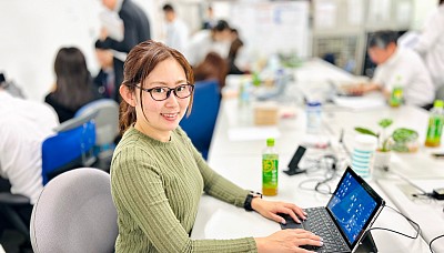 社内